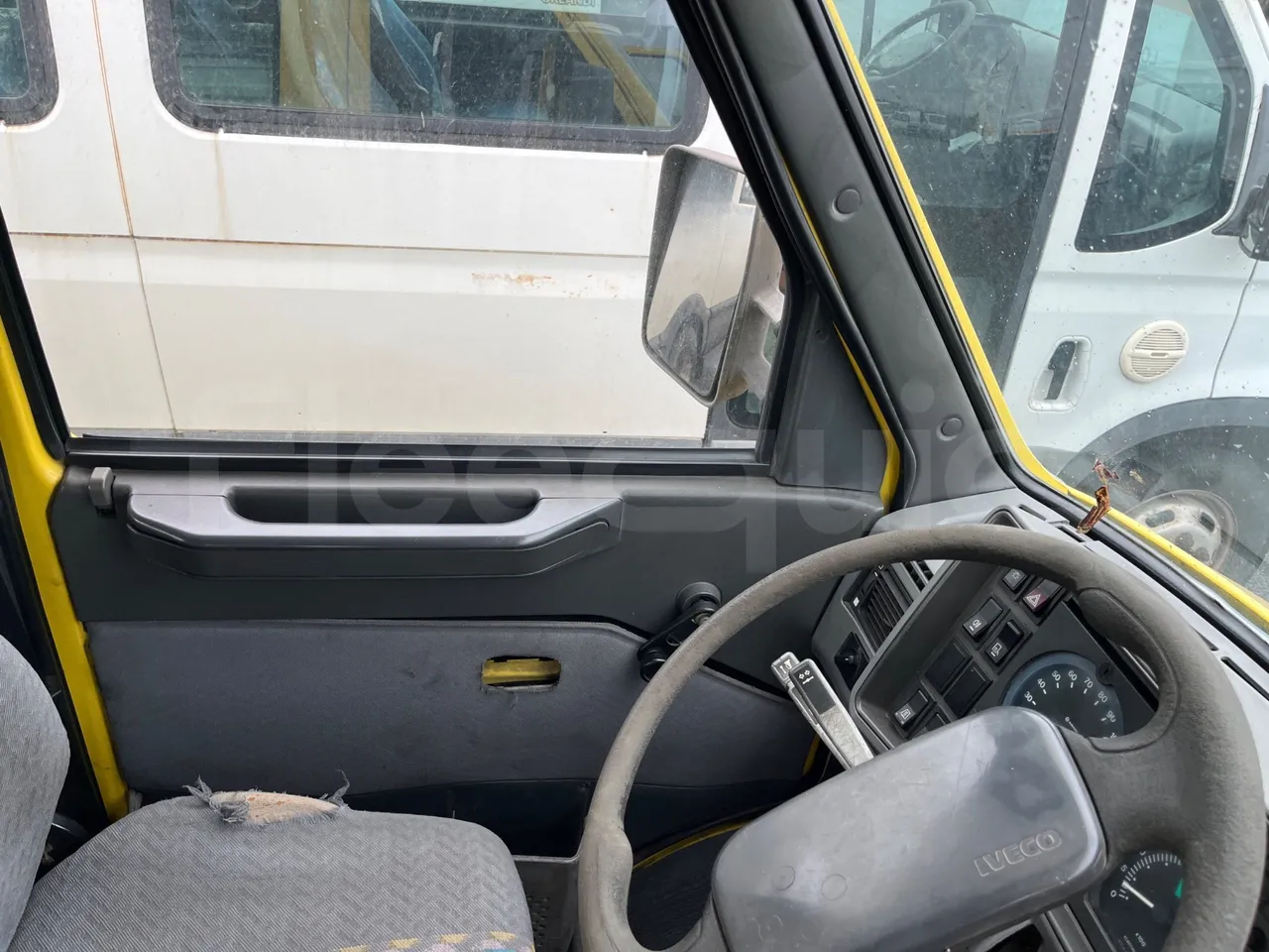 Iveco Turbo Daily A40E10 31 - EUR2 - 76kW - 5.970m - onboard devices 3