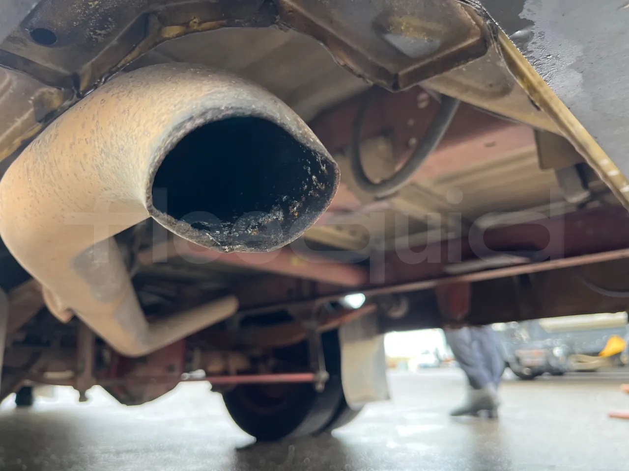 Iveco Turbo Daily A40E10 31 - EUR2 - 76kW - 5.970m - exhaust photo