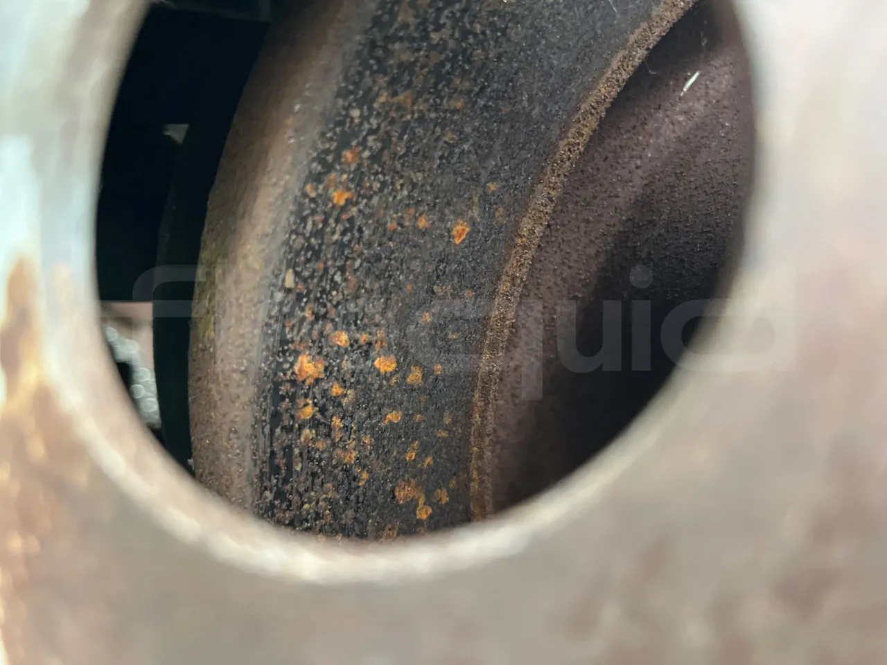Iveco Turbo Daily A40E10 31 - EUR2 - 76kW - 5.970m - front discs right