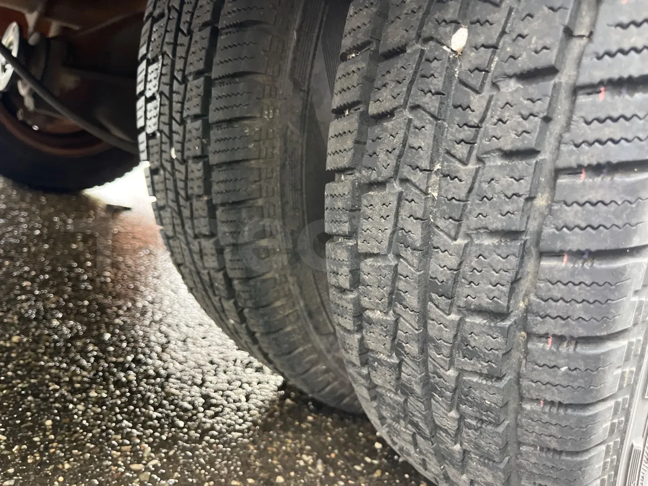 Iveco Turbo Daily A40E10 31 - EUR2 - 76kW - 5.970m - tread condition front tires left