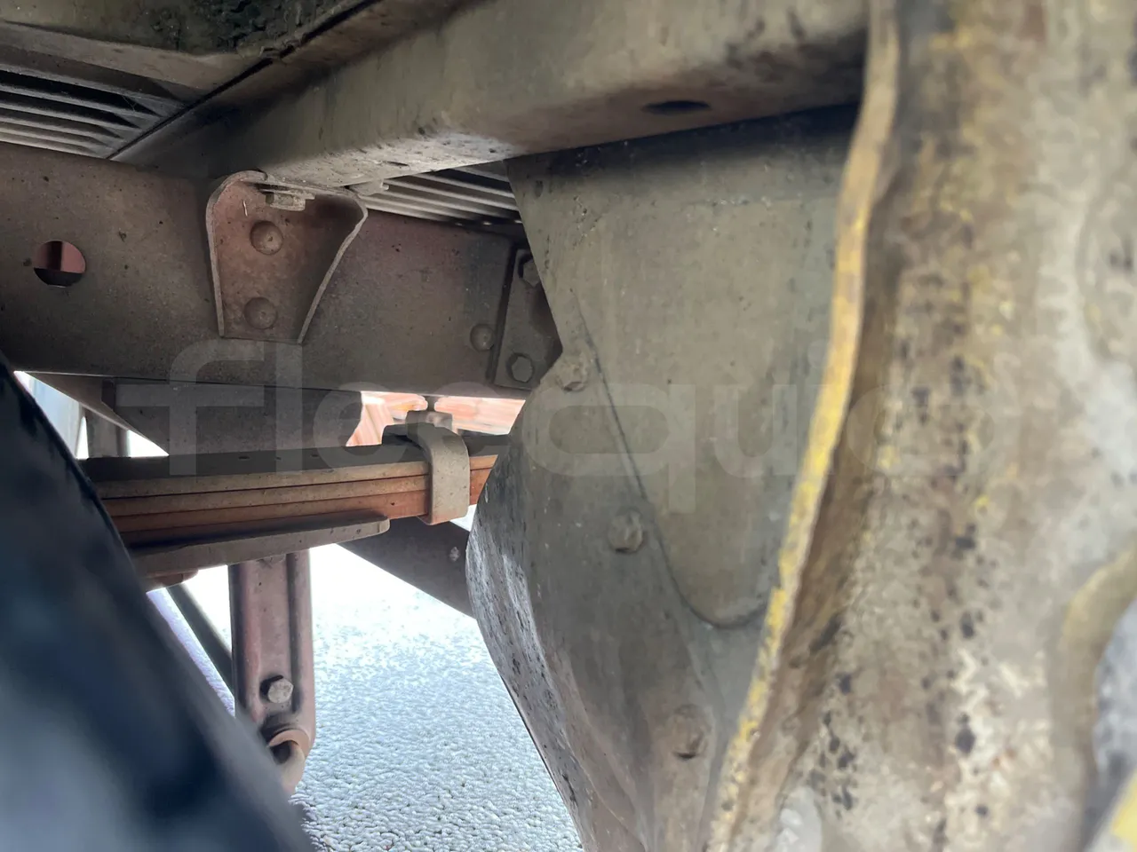 Iveco Turbo Daily A40E10 31 - EUR2 - 76kW - 5.970m - axle 2 shock absorbers 2 left