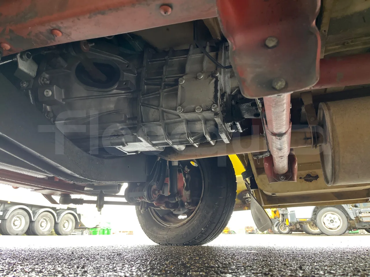 Iveco Turbo Daily A40E10 31 - EUR2 - 76kW - 5.970m - front axle right side