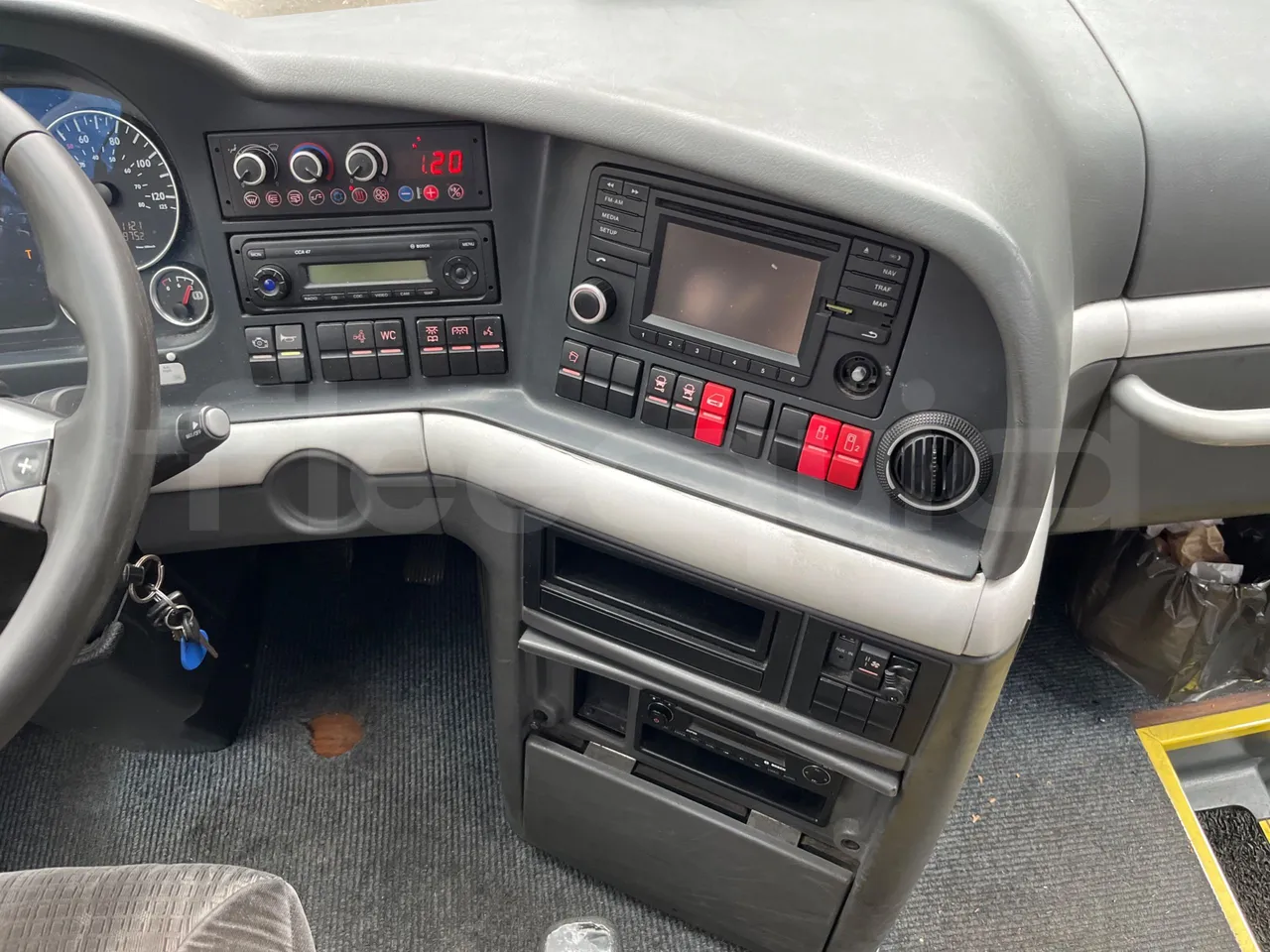 Man Lion's Coach R07 - Euro5 - 294kW - 12mt - radio accessories photo