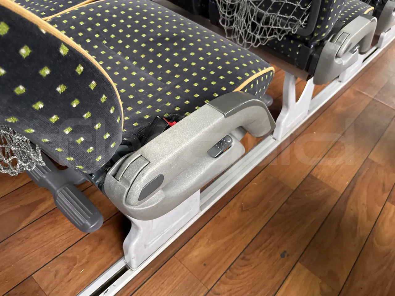 Man Lion's Coach R07 - Euro5 - 294kW - 12mt - armrest detail photo