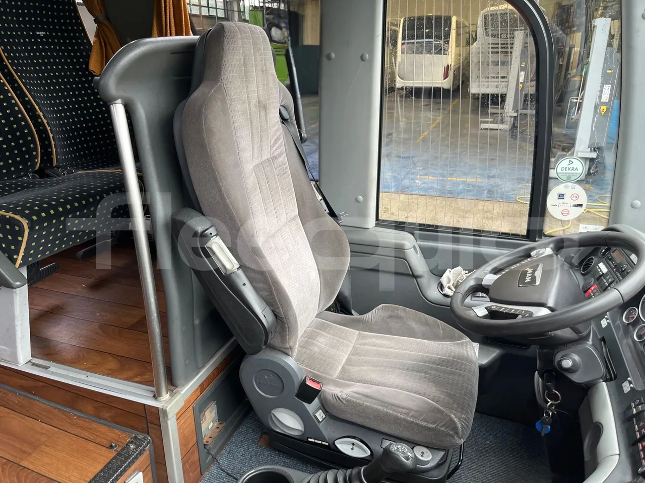 Man Lion's Coach R07 - Euro5 - 294kW - 12mt - driver's seat photo