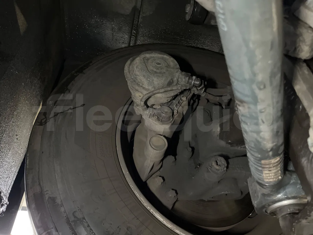 Man Lion's Coach R07 - Euro5 - 294kW - 12mt - front brake calipers left