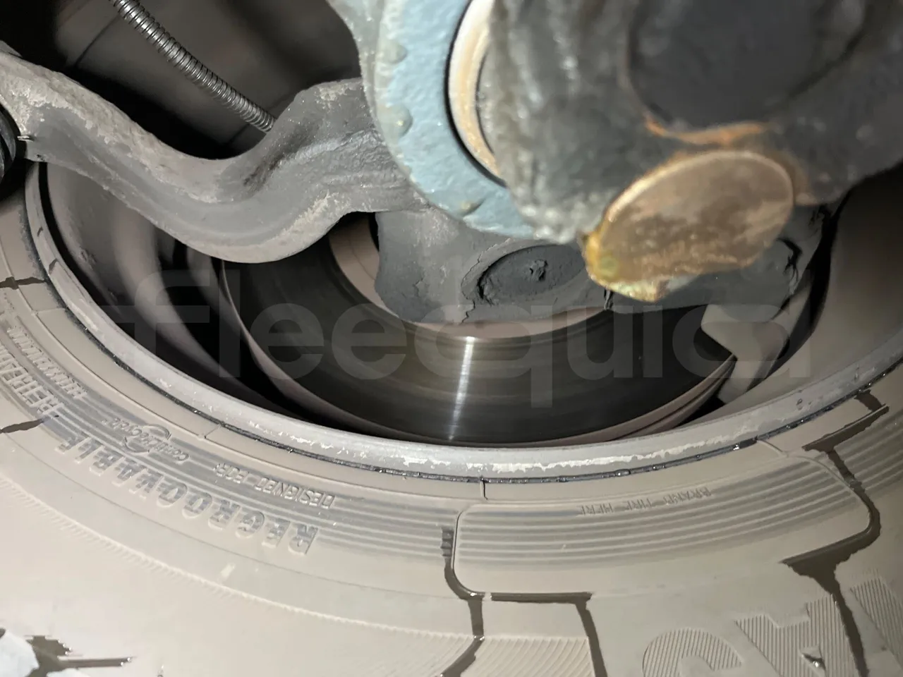 Man Lion's Coach R07 - Euro5 - 294kW - 12mt - front discs right