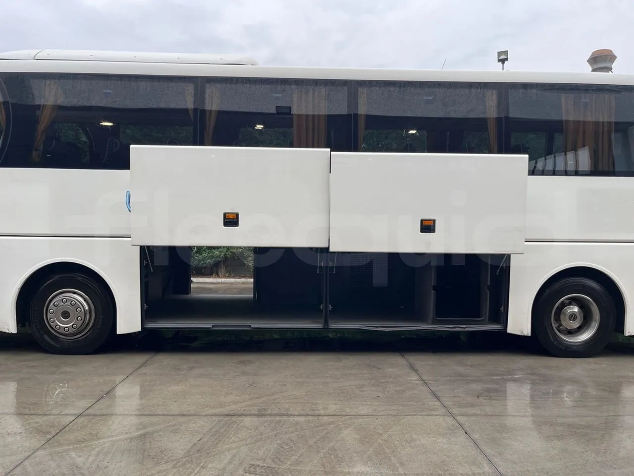 Man Lion's Coach R07 - Euro5 - 294kW - 12mt - luggage rack photo