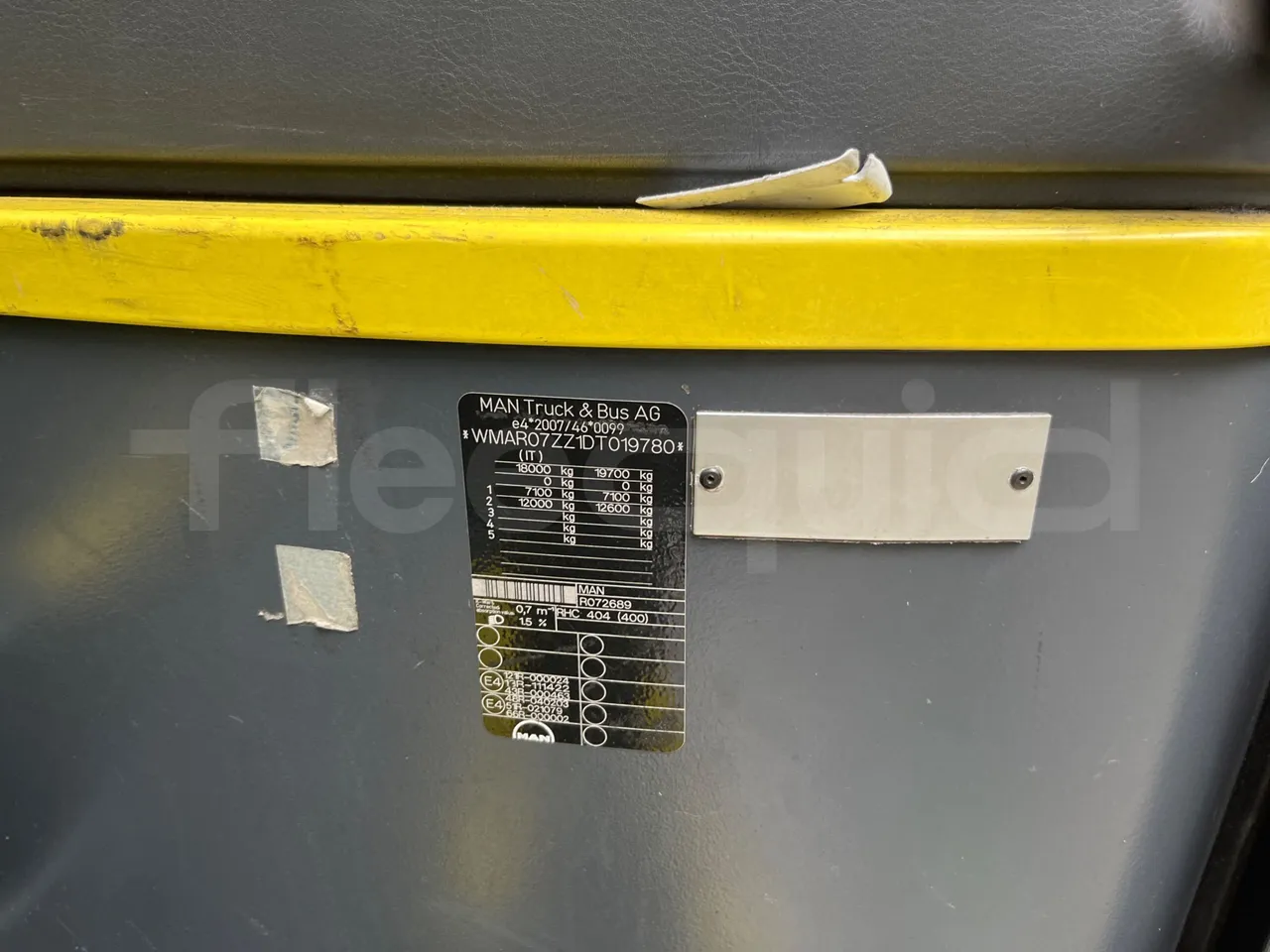 Man Lion's Coach R07 - Euro5 - 294kW - 12mt - vehicle plate photo