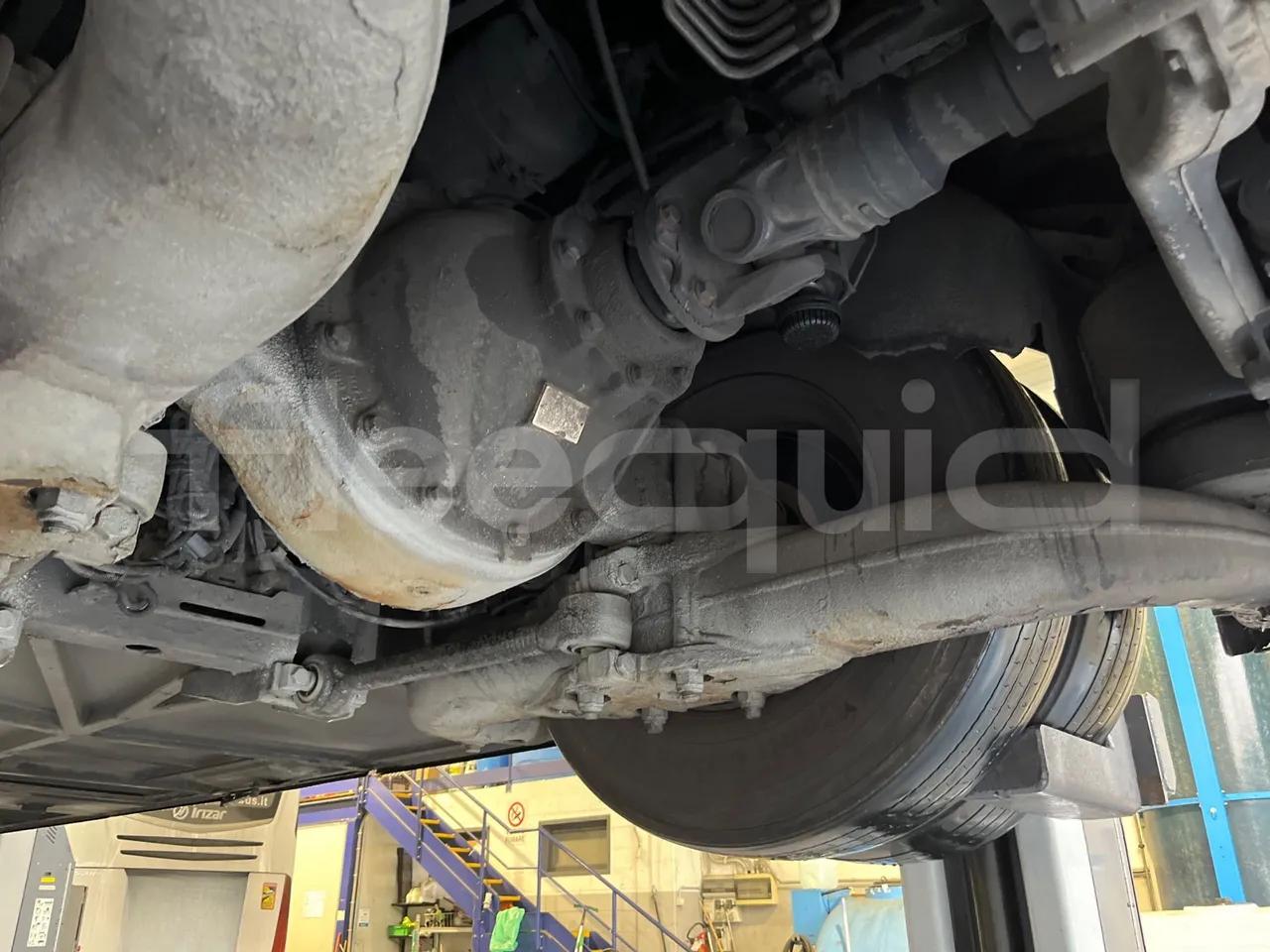 Man Lion's Coach R07 - Euro5 - 294kW - 12mt - axle 3 right side