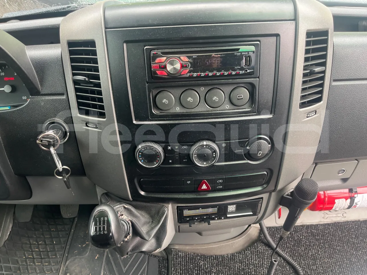 Mercedes-Benz Sprinter Abicar - Euro5 - 140kW - 7.345mt - buttons panels on