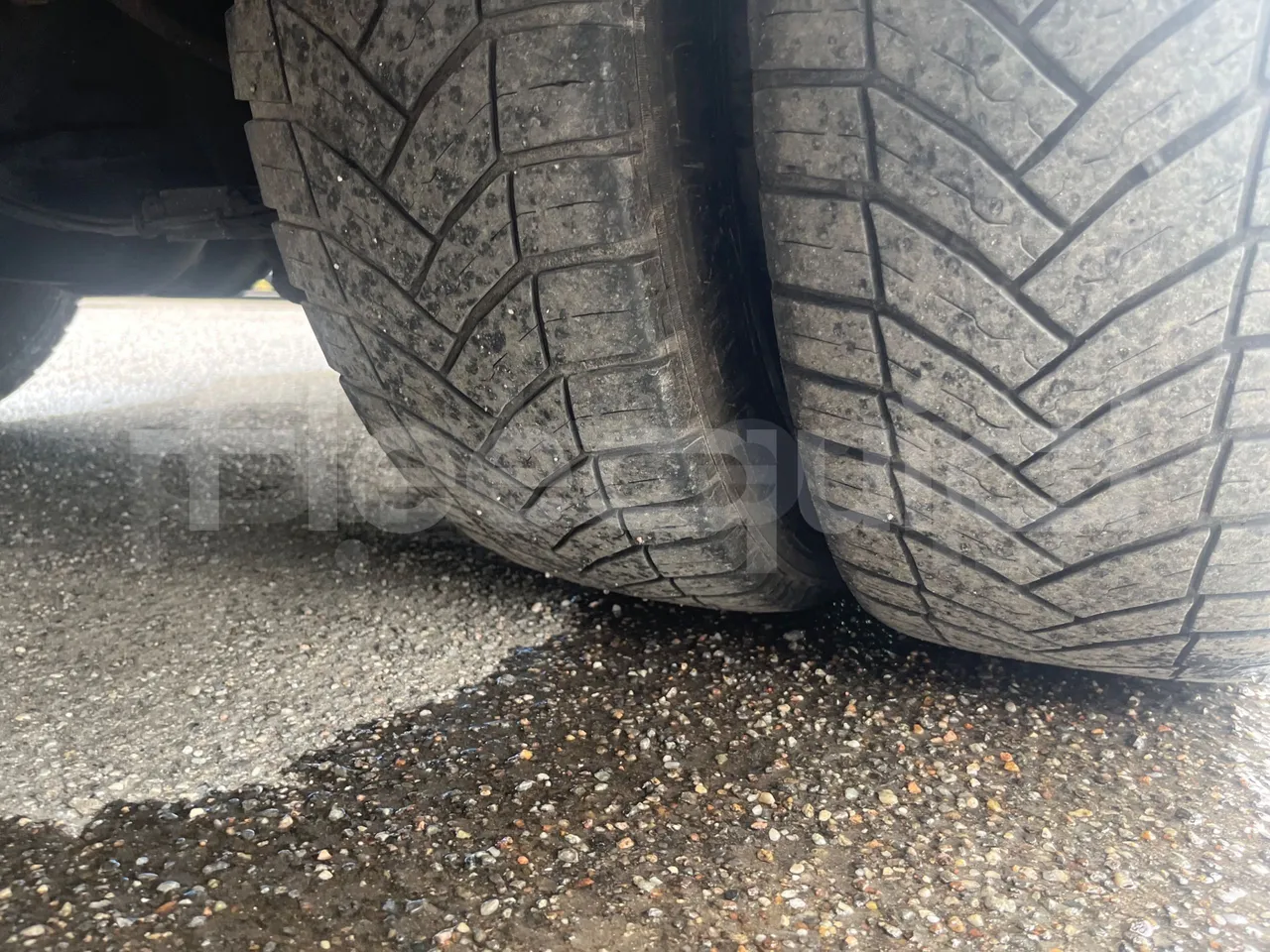 Mercedes-Benz Sprinter Abicar - Euro5 - 140kW - 7.345mt - tread condition front tires right