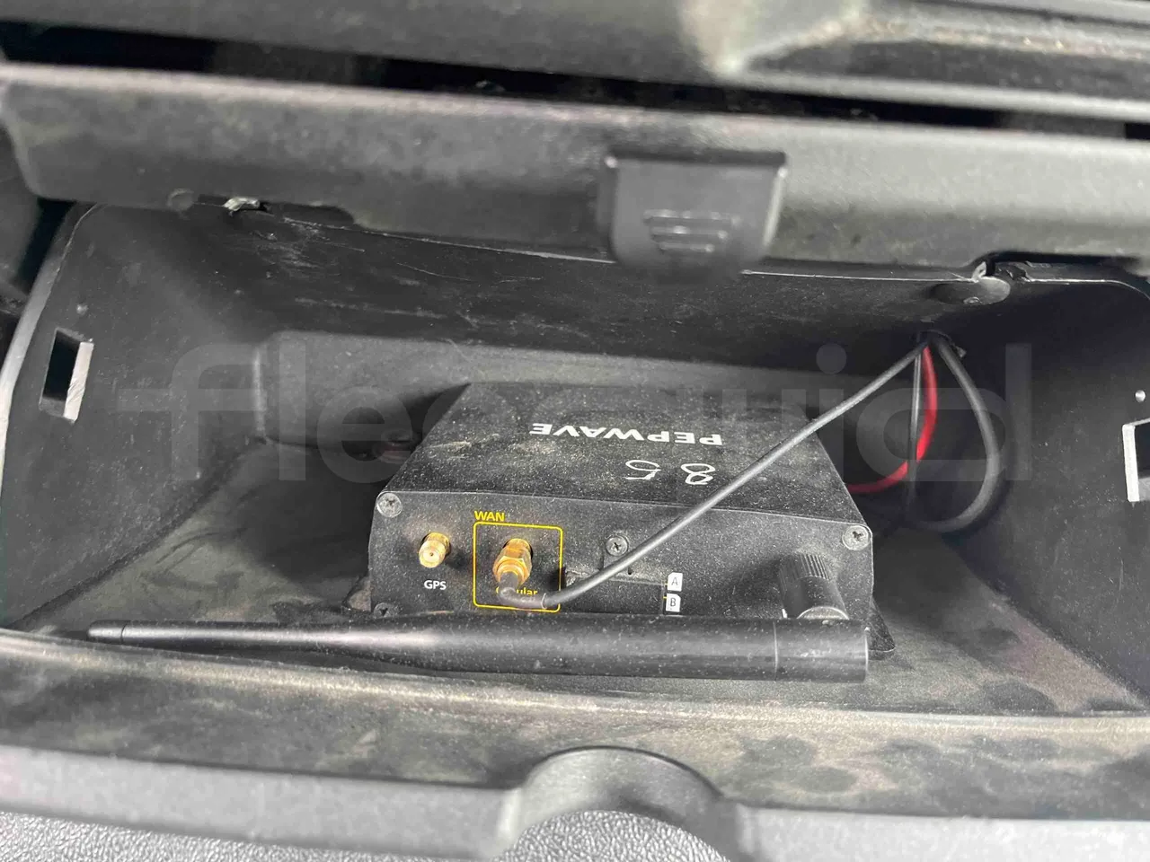 Iveco Ferqui Radius Dino - EUR6 - 132kW - 7.630m - driver microphone accessories photo