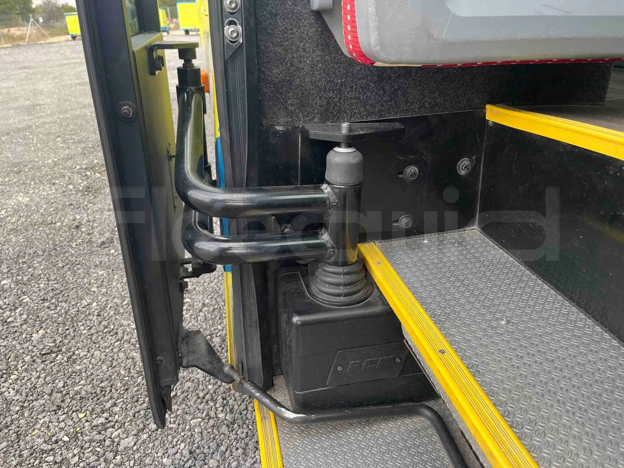 Iveco Ferqui Radius Dino - EUR6 - 132kW - 7.630m - door mechanism photo