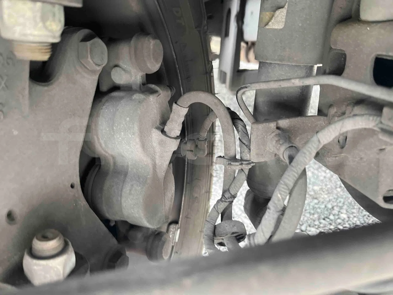 Iveco Ferqui Radius Dino - EUR6 - 132kW - 7.630m - front brake calipers right