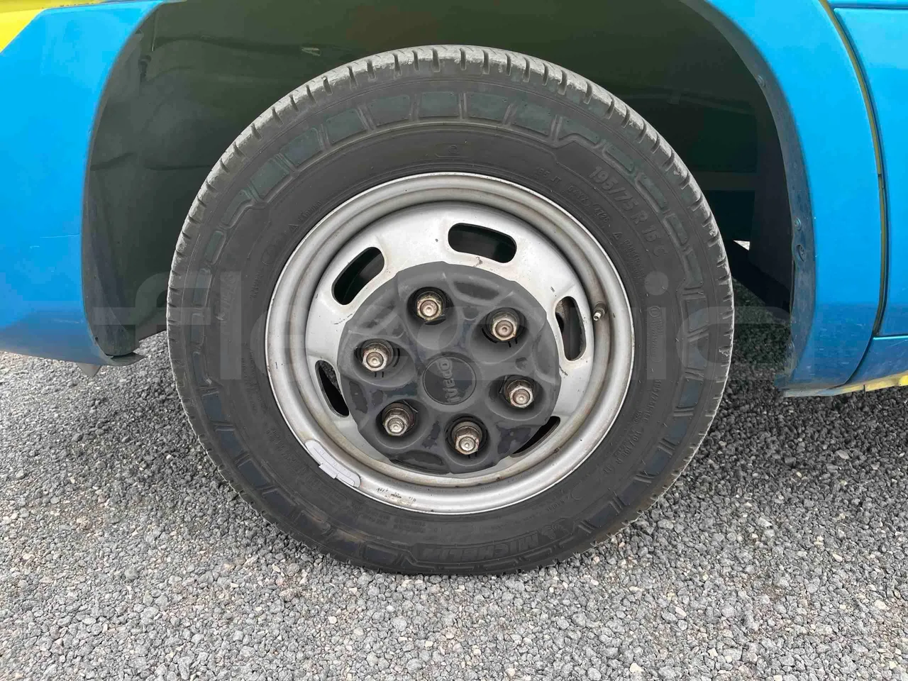 Iveco Ferqui Radius Dino - EUR6 - 132kW - 7.630m - front left tire measurements