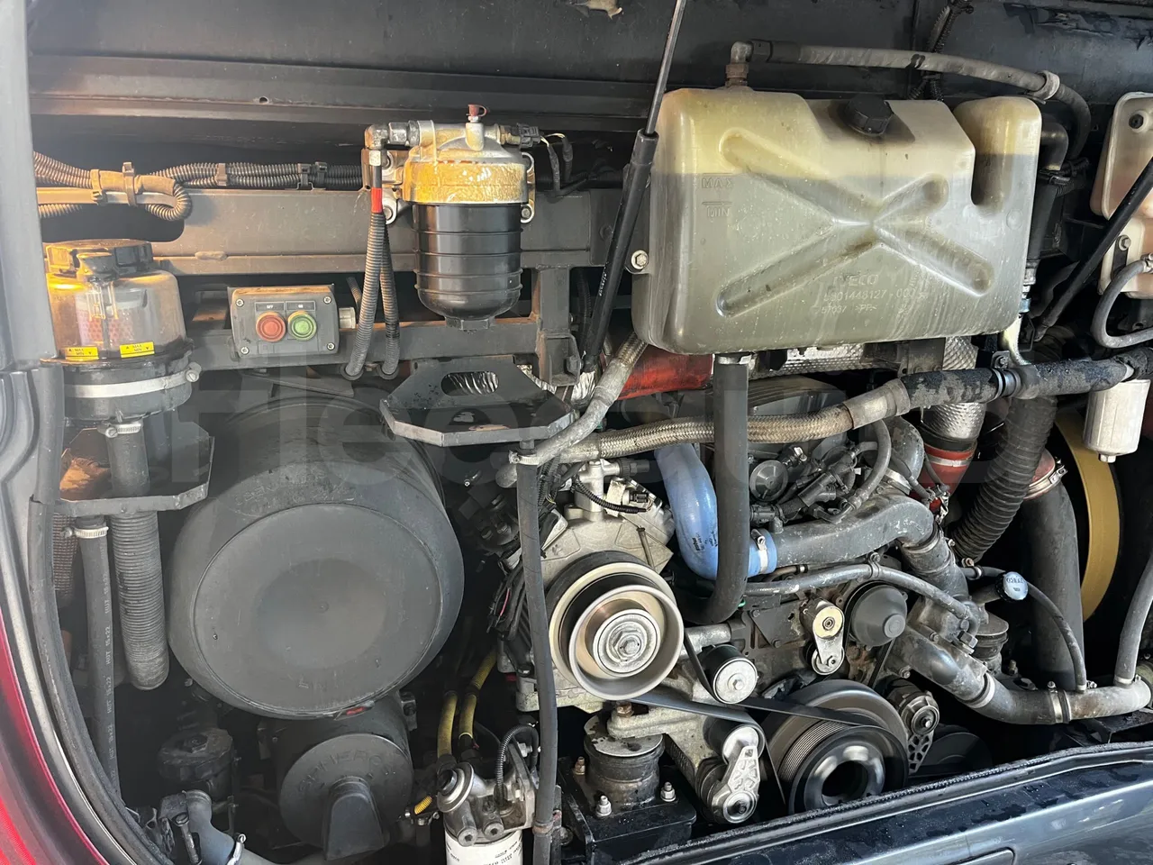 Iveco Magelys SFR2XX - Euro6 - 294kW - 12.830mt - engine plate photo