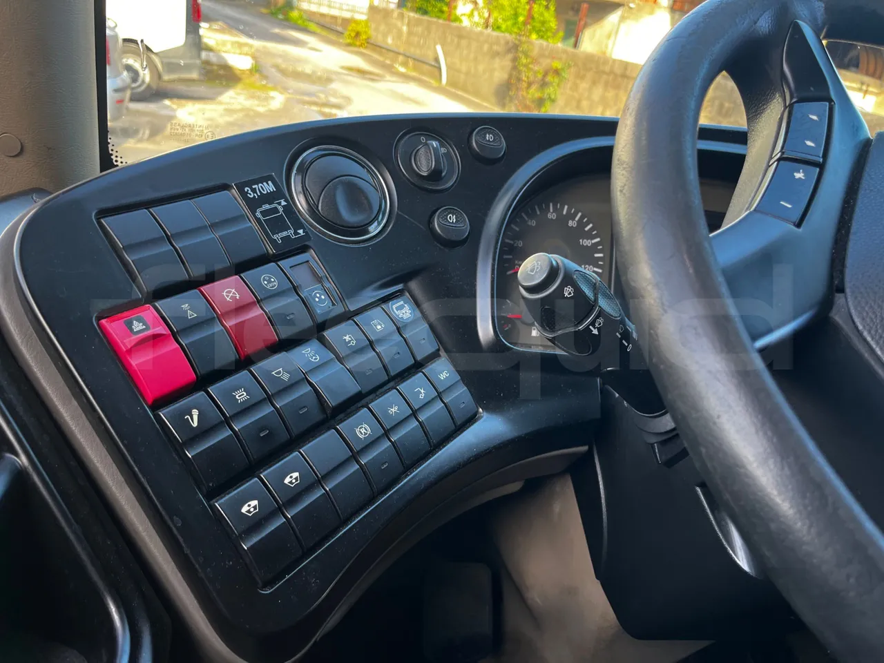 Iveco Magelys SFR2XX - Euro6 - 294kW - 12.830mt - onboard devices 1