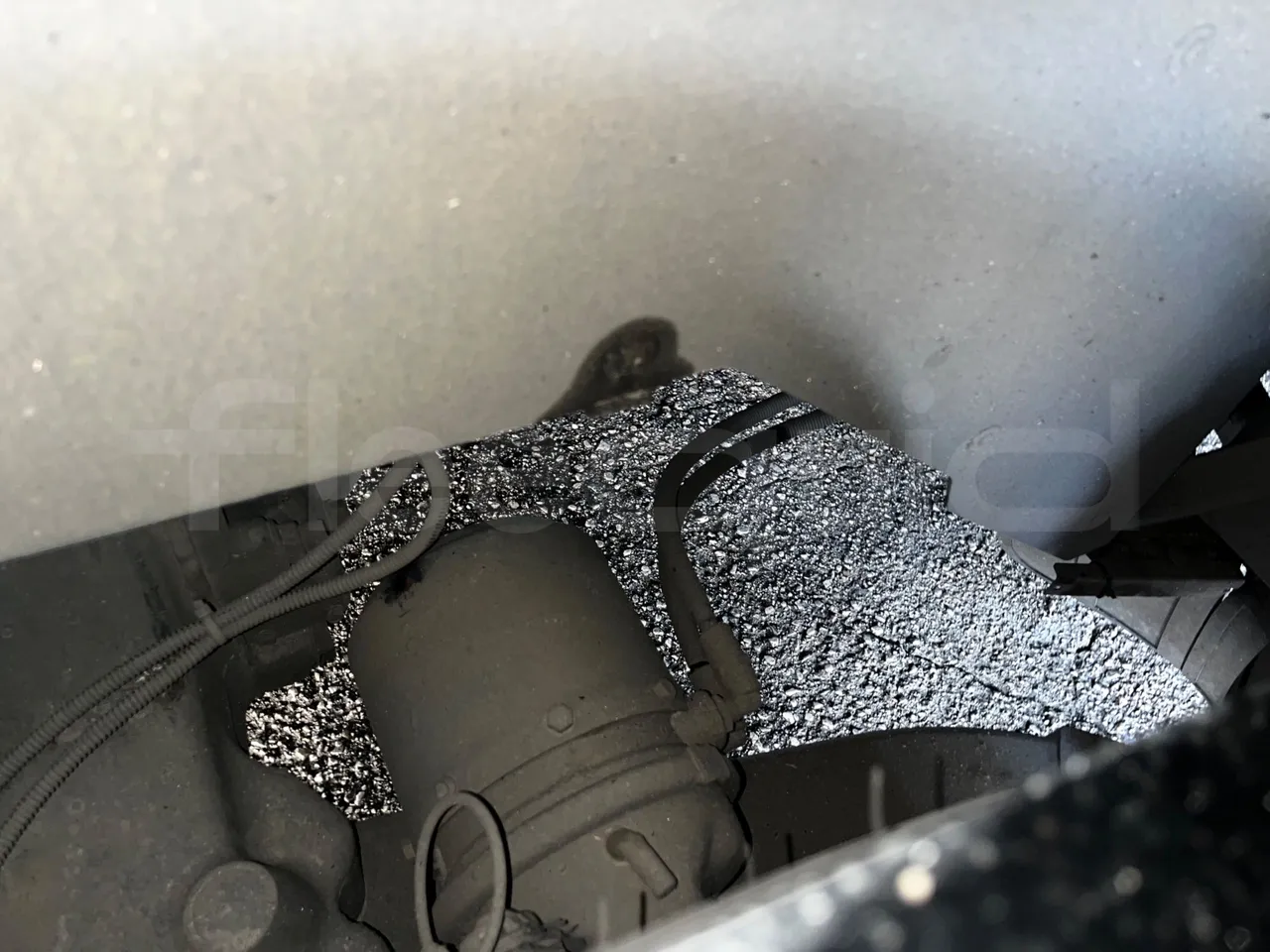 Iveco Magelys SFR2XX - Euro6 - 294kW - 12.830mt - axle 2 caliper brakes left