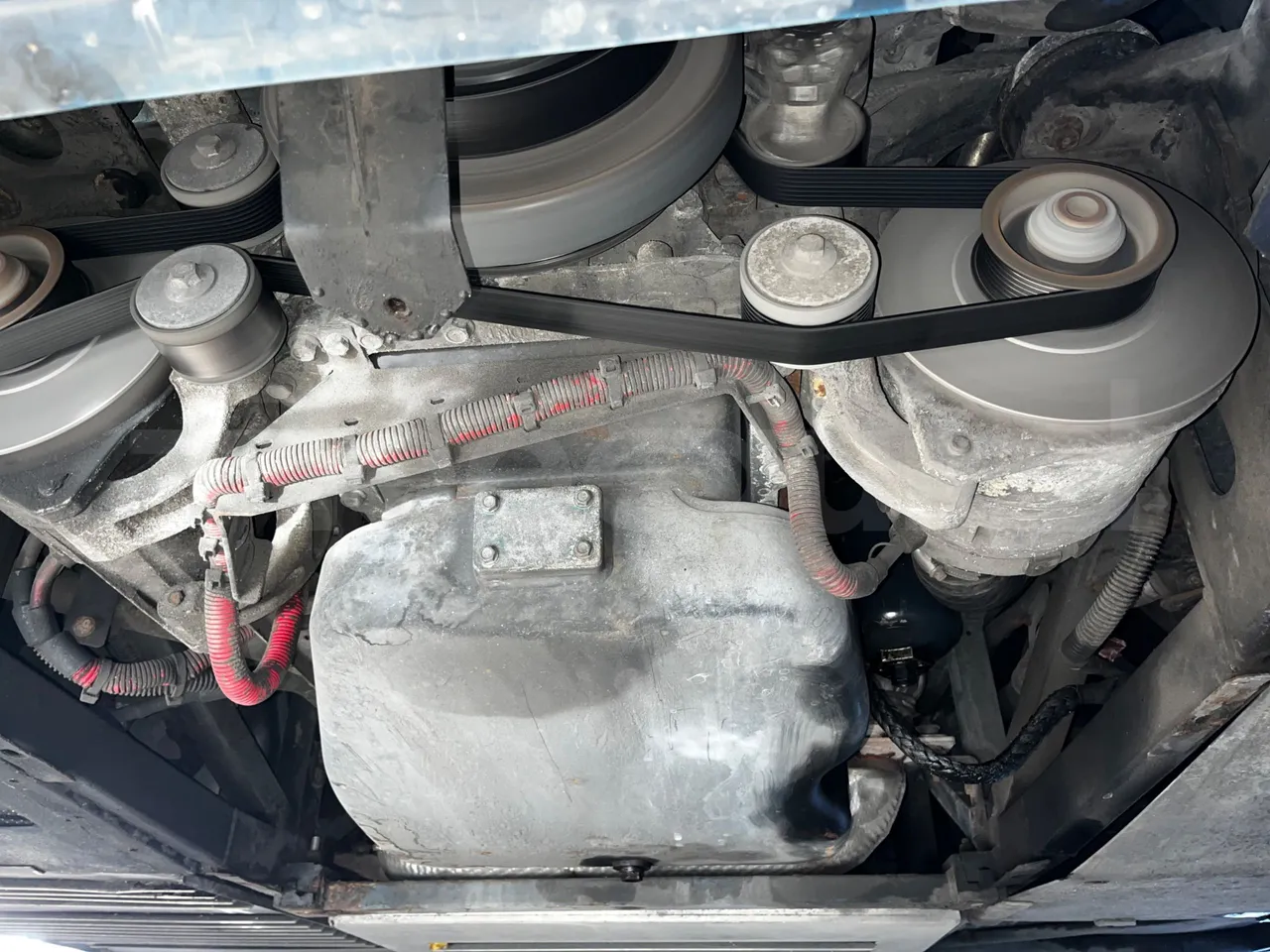 Iveco Magelys SFR2XX - Euro6 - 294kW - 12.830mt - driveshaft photo