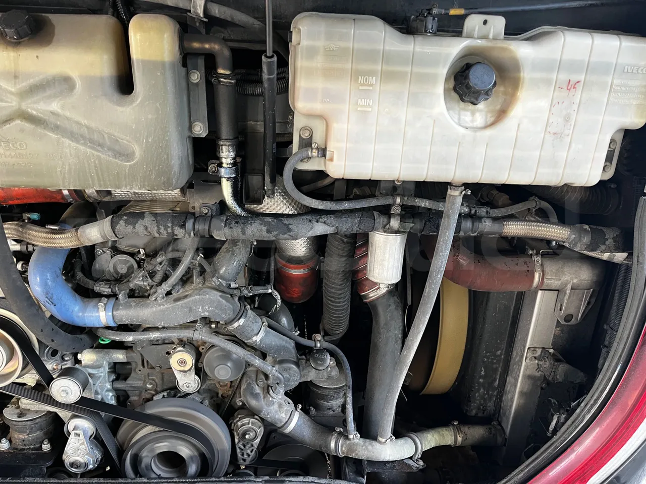 Iveco Magelys SFR2XX - Euro6 - 294kW - 12.830mt - fire extinguishing system