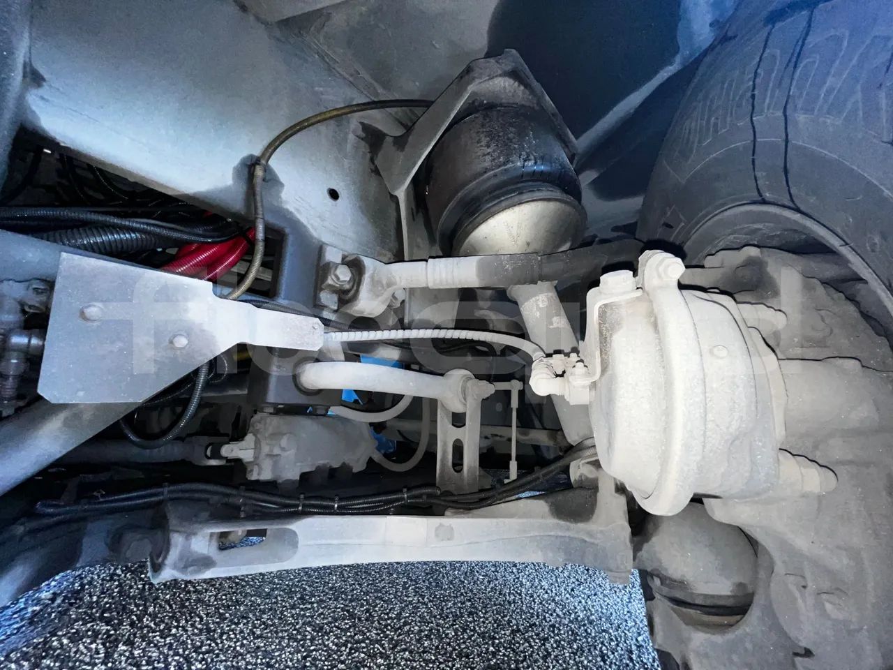 Iveco Magelys SFR2XX - Euro6 - 294kW - 12.830mt - front brake calipers left