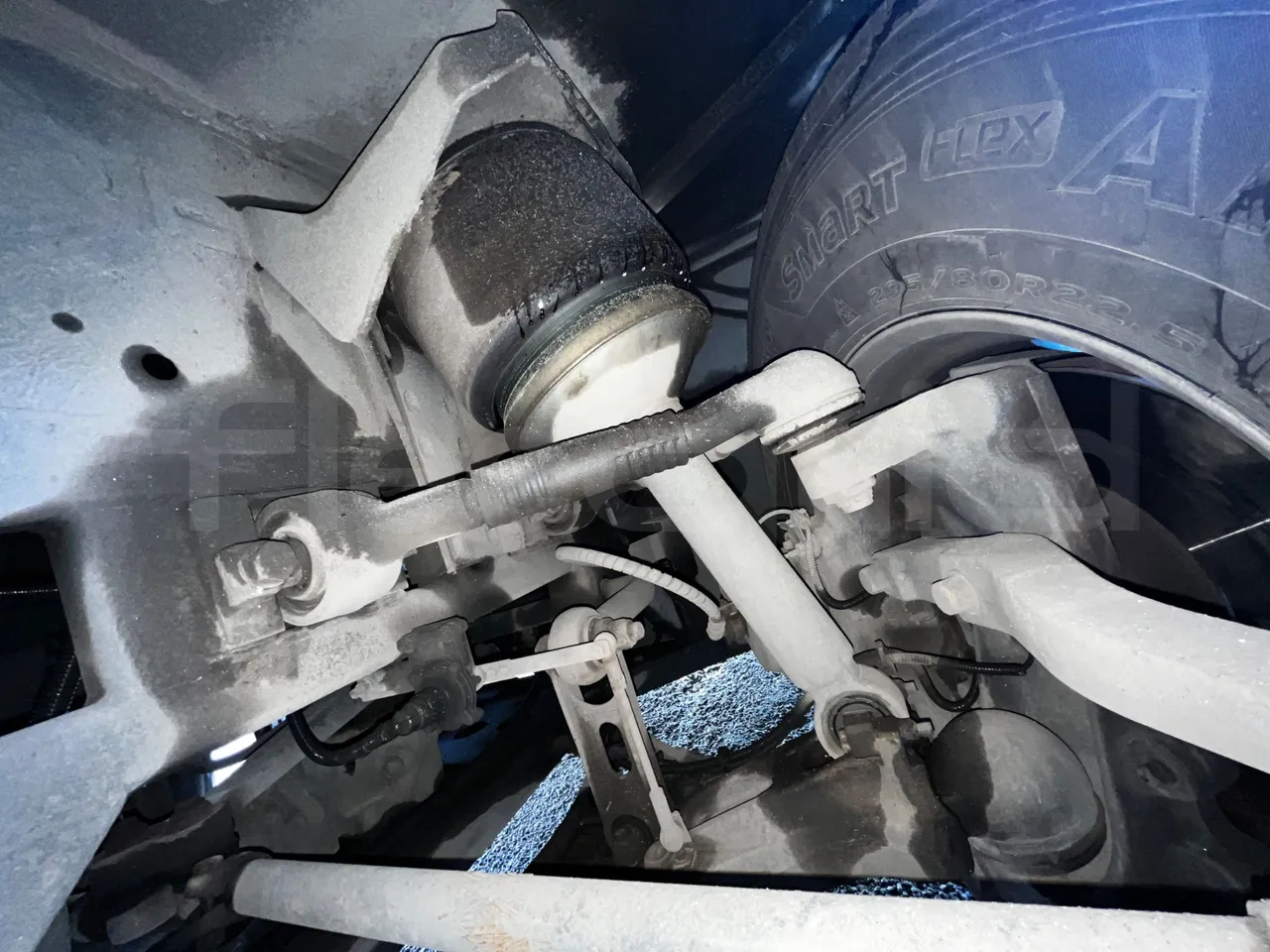 Iveco Magelys SFR2XX - Euro6 - 294kW - 12.830mt - front discs right