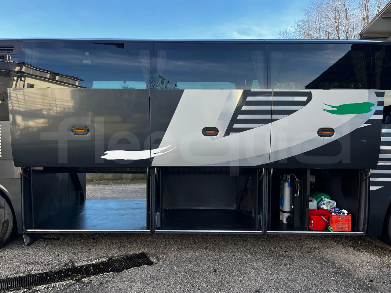 Iveco Magelys SFR2XX - Euro6 - 294kW - 12.830mt - luggage rack photo