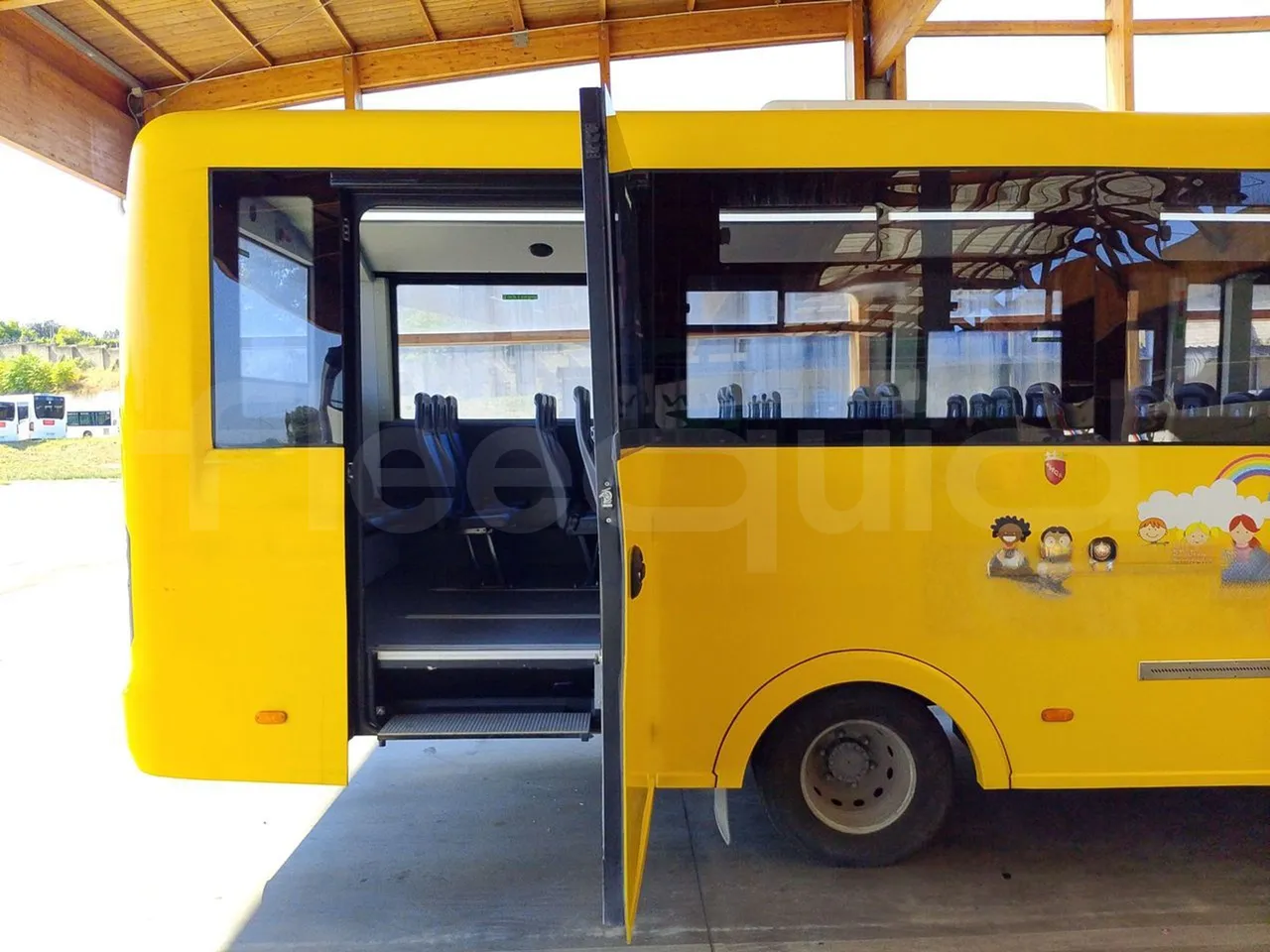 Iveco Indcar WGIVMY11 MOBI SCUOLABUS - EUR6 - 100Kw - 8,592m - front door 3 open (mandatory for bus to scrap)