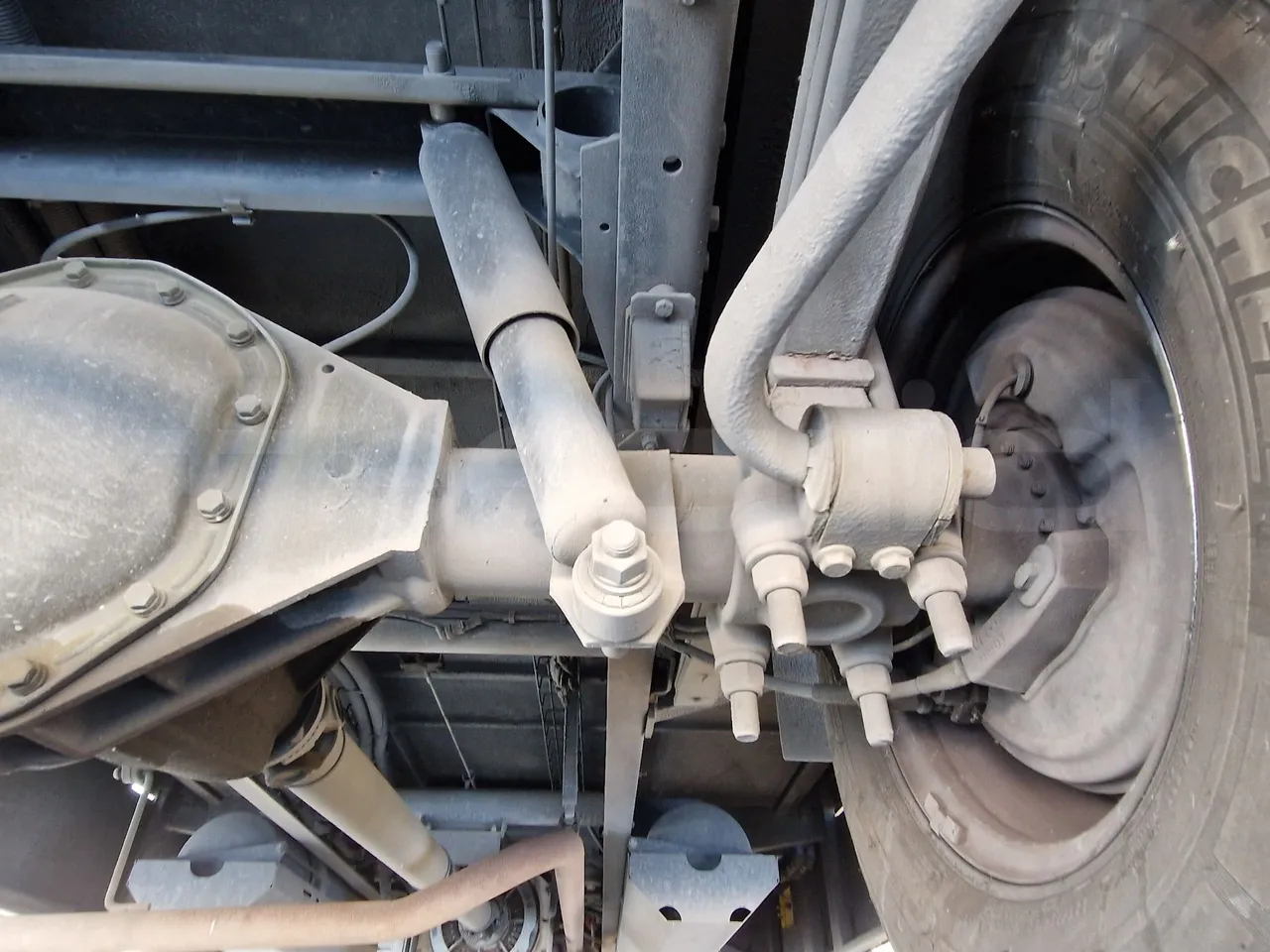 Iveco Indcar WGIVMY11 MOBI SCUOLABUS - EUR6 - 100Kw - 8,592m - axle 2 shock absorbers 1 left