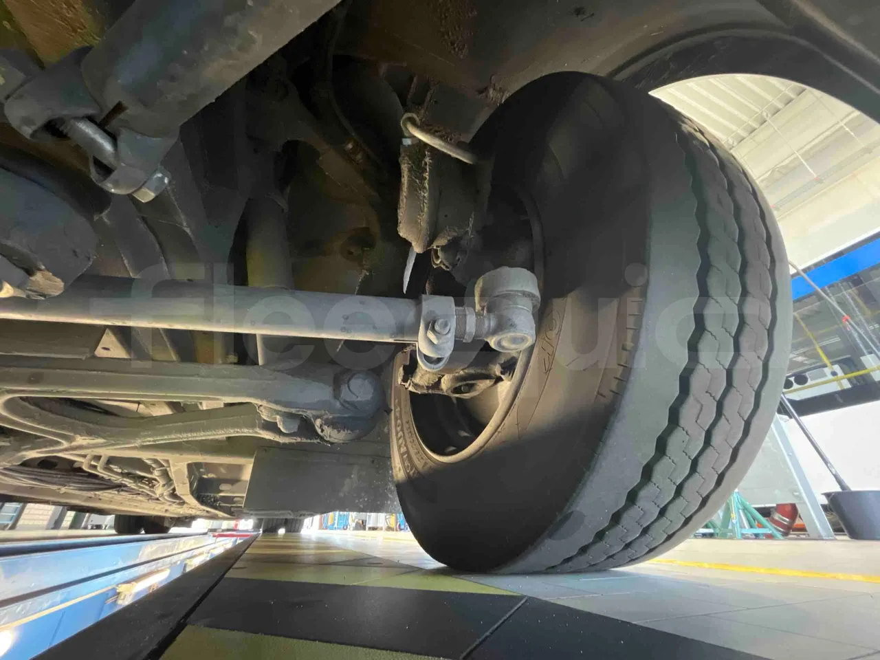 Man Lion's Intercity - axle 2 discs left