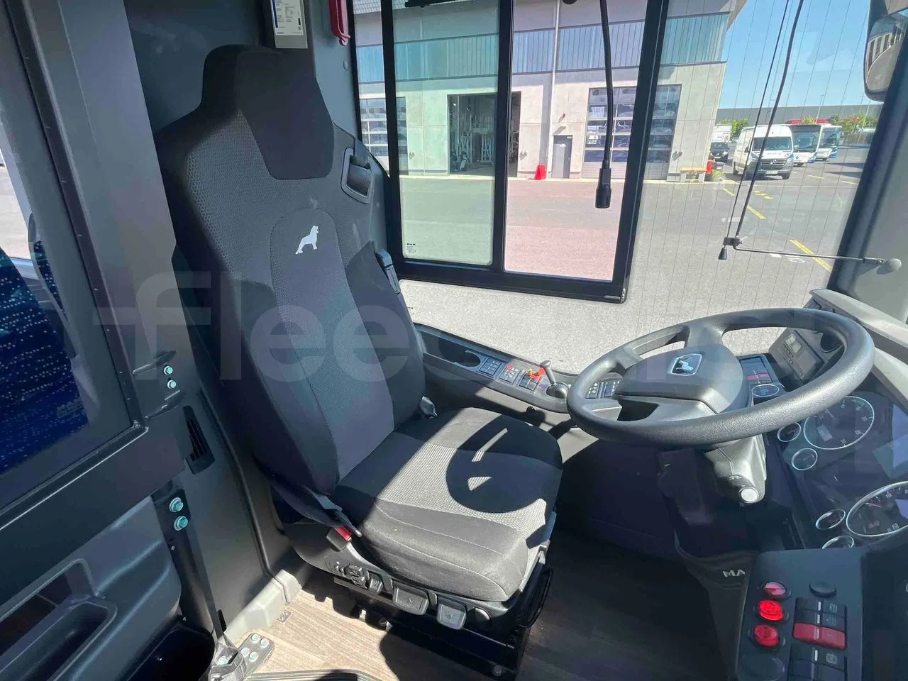 Man Lion's Intercity - driver's seat photo