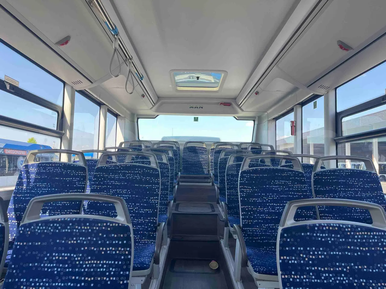 Man Lion's Intercity - reverse view middle aisle
