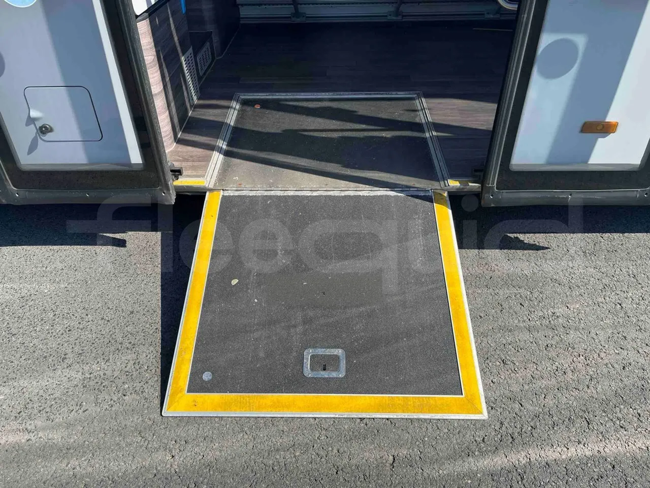 Man Lion's Intercity - platform open photo
