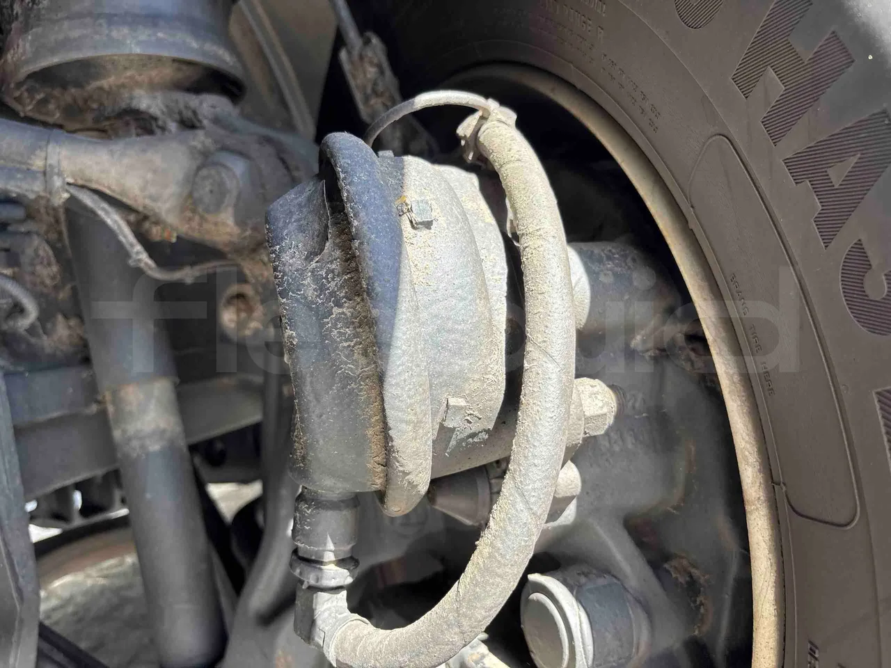 Setra S415 - front brake calipers left