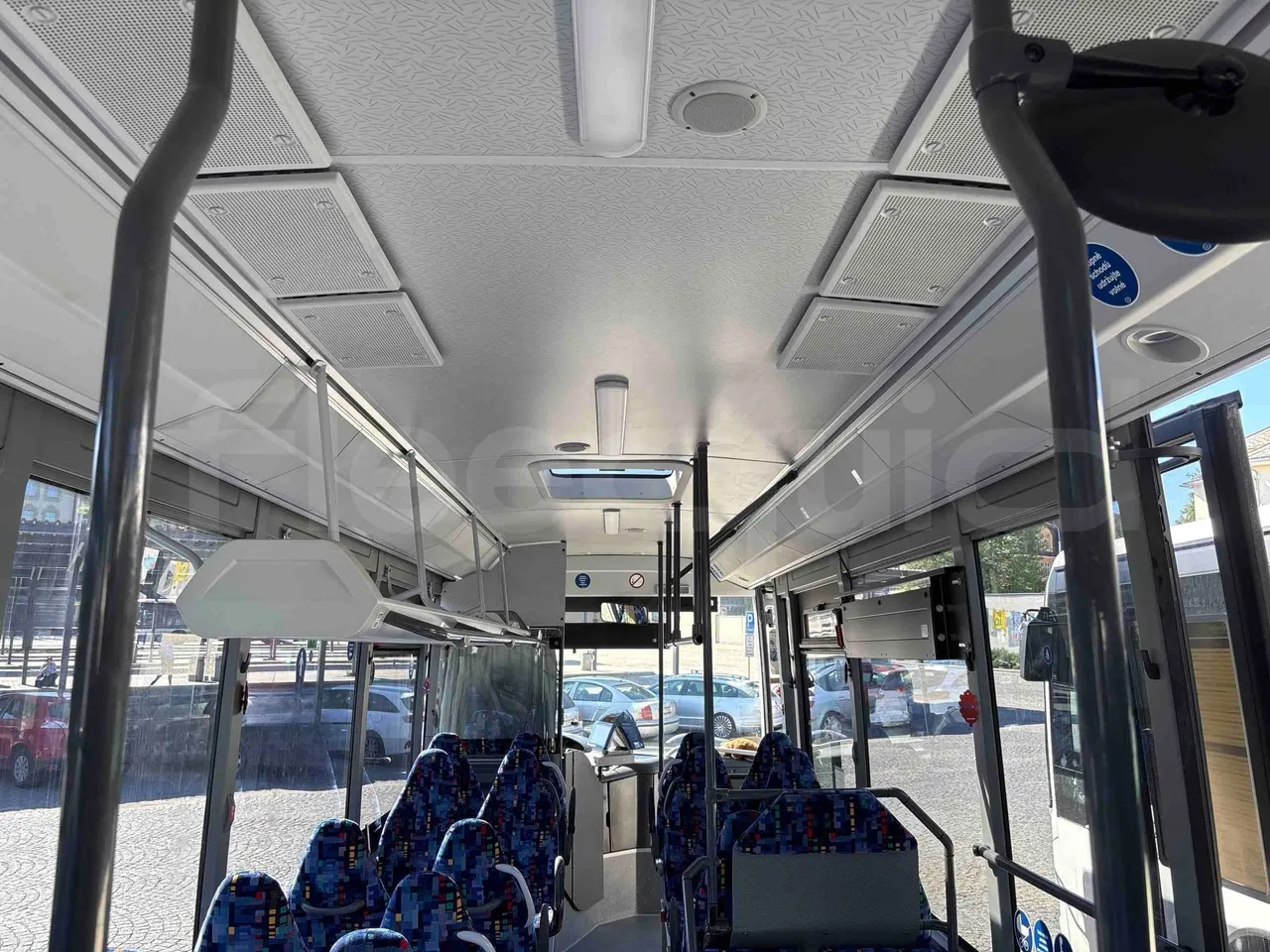 Setra S415 - overhead compartments photo