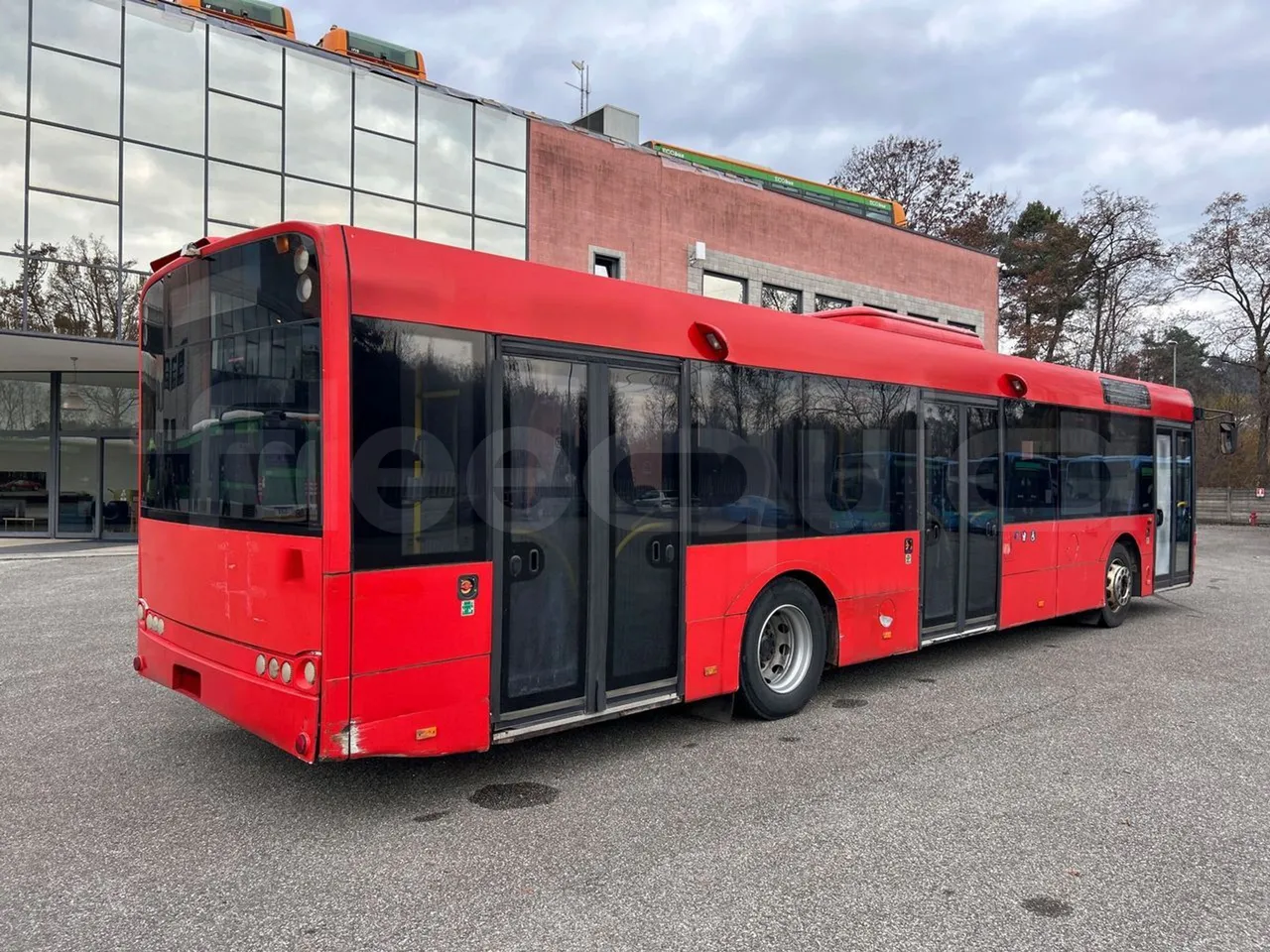 Solaris Urbino 12 - Euro5 - 231kW - 12mt - 3/4 right rear doors closed