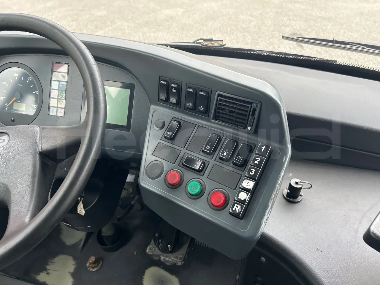 Solaris Urbino 12 - Euro5 - 231kW - 12mt - radio accessories photo