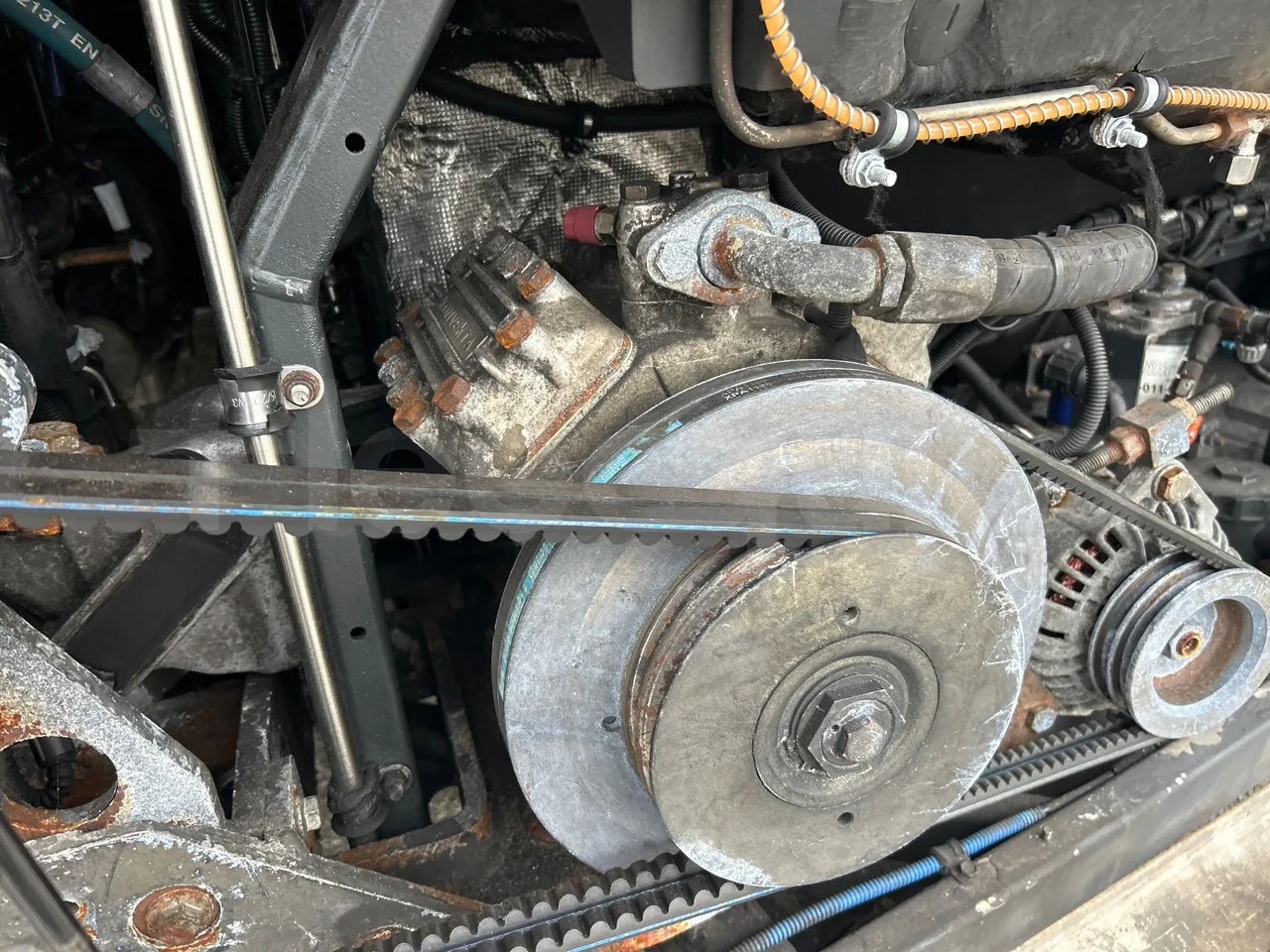 Solaris Urbino 12 - Euro5 - 231kW - 12mt - air conditioning compressor