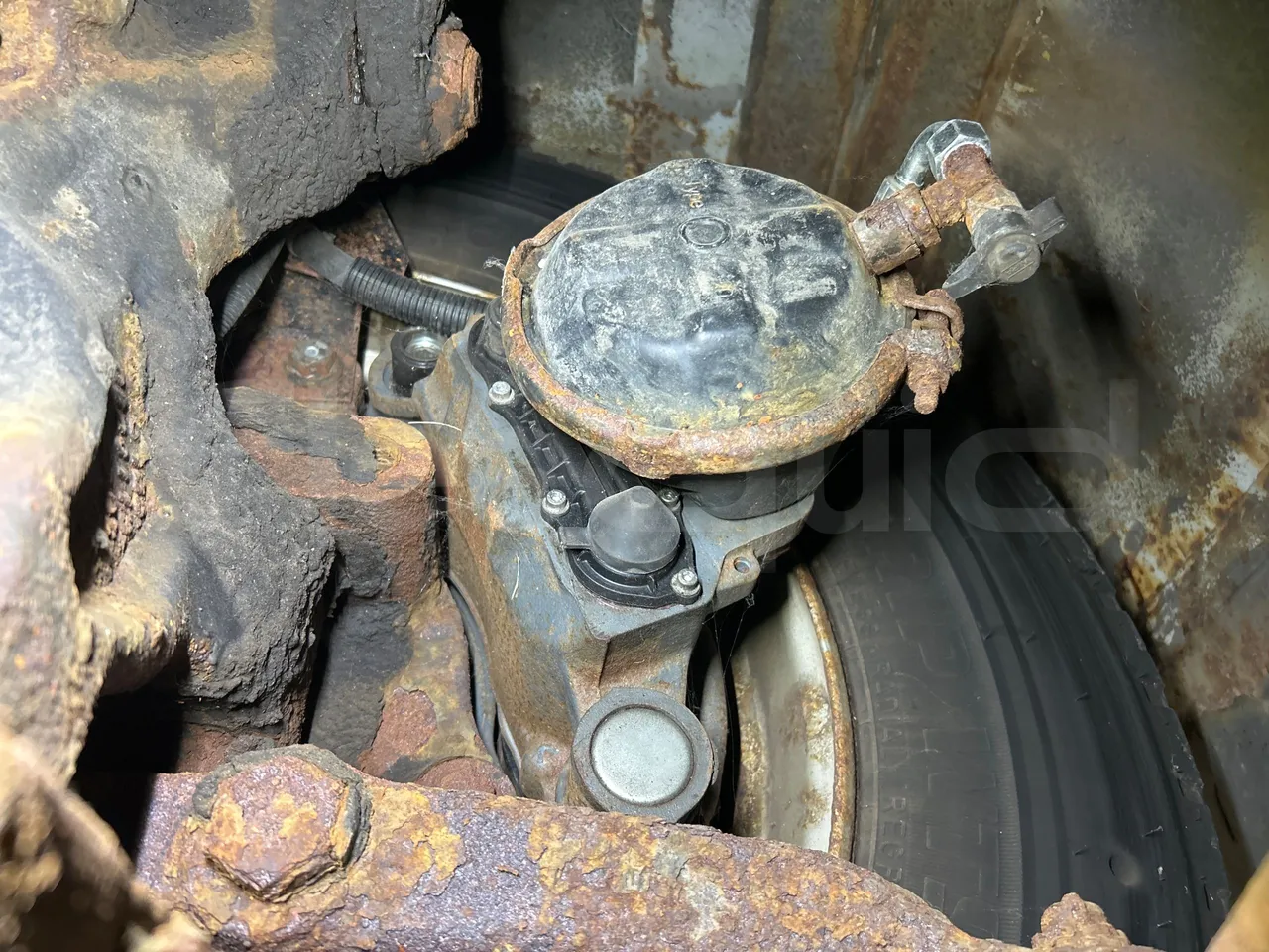 Solaris Urbino 12 - Euro5 - 231kW - 12mt - front brake calipers left