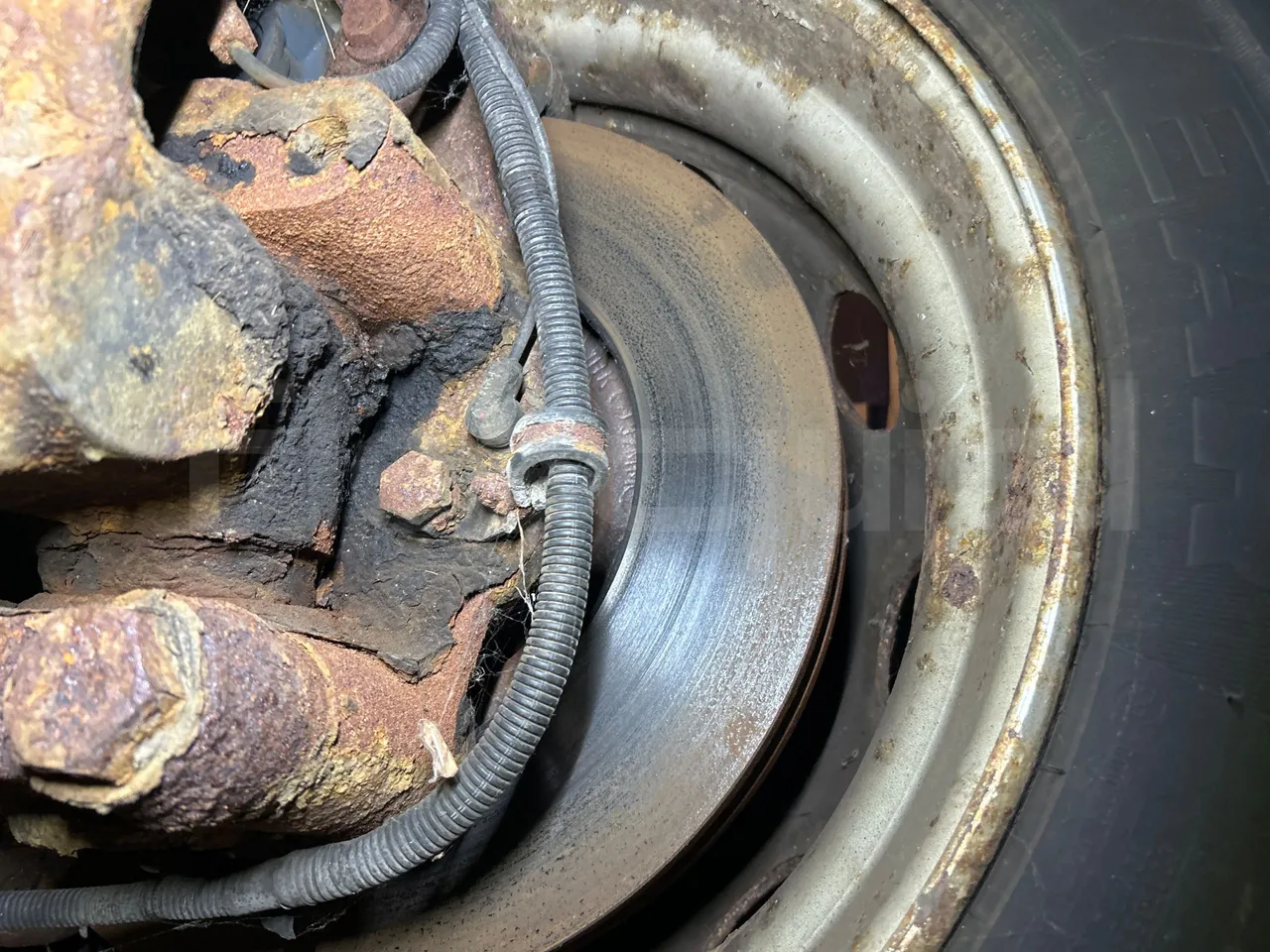 Solaris Urbino 12 - Euro5 - 231kW - 12mt - front discs right