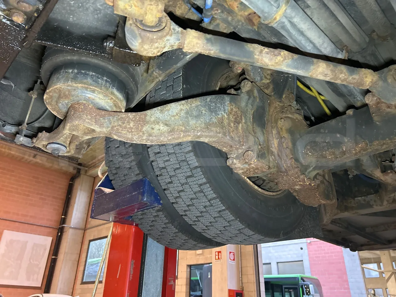 Solaris Urbino 12 - Euro5 - 231kW - 12mt - axle 3 right side