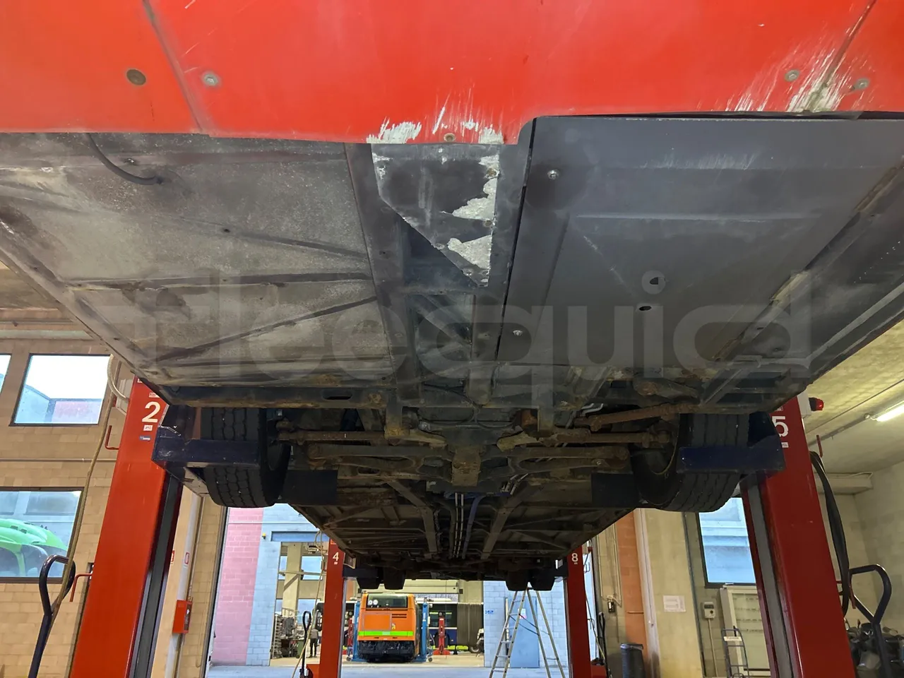 Solaris Urbino 12 - Euro5 - 231kW - 12mt - front undercarriage from front