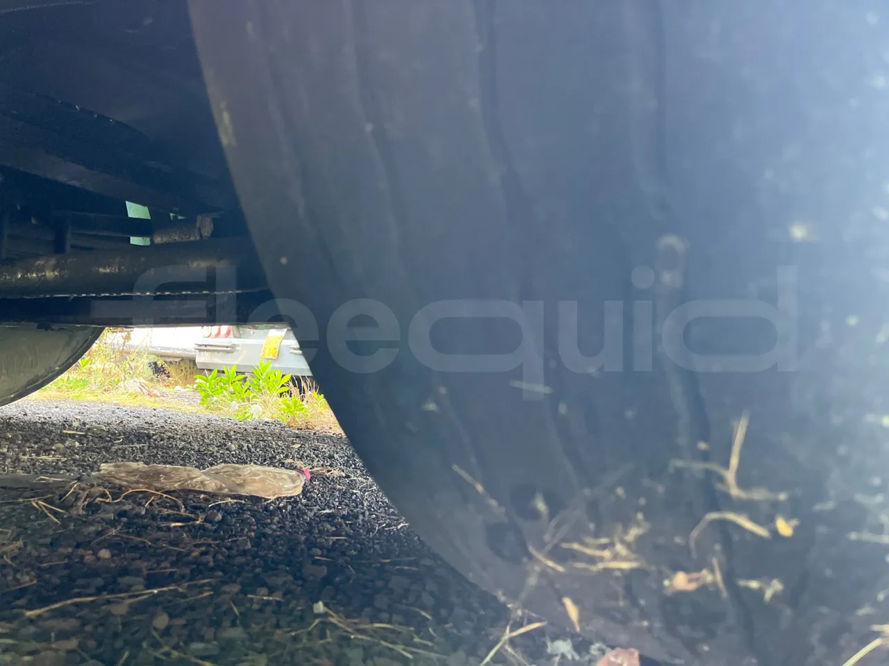 Iveco Magirus A260S/E4 FARID T1SM25 - Euro5 - 228kW - 9.685mt - tread condition front tires right