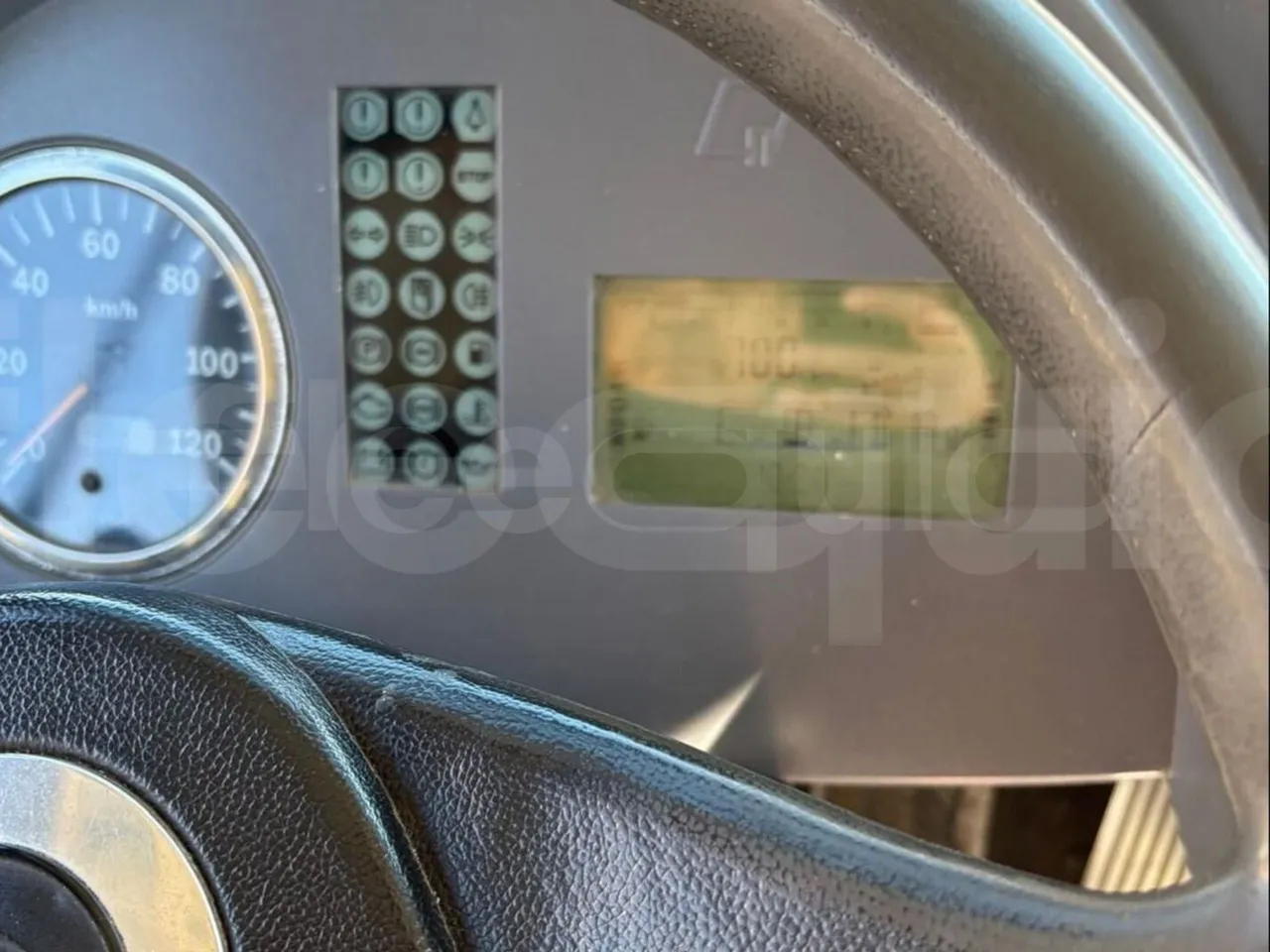 BredaMenarinibus Vivacity Plus C - 8m - Euro5 - dashboard lights on