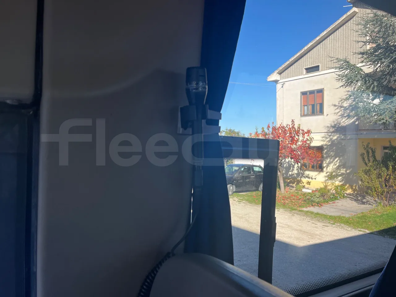 Iveco Magelys SFR210 - Euro5 - 331kW - 12.819mt - hostes microphone accessories photo