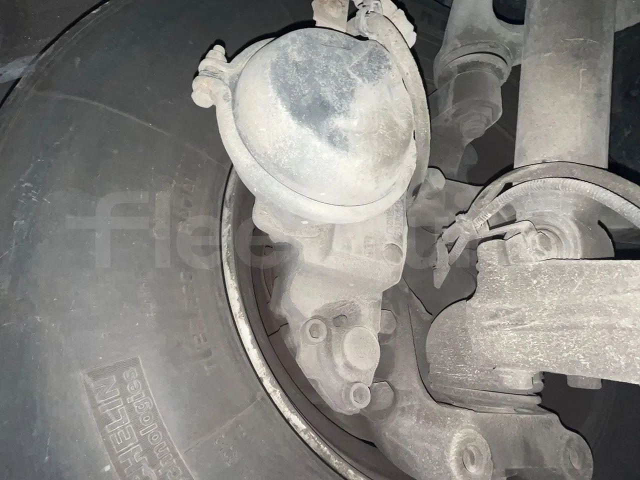 Iveco Magelys SFR210 - Euro5 - 331kW - 12.819mt - front brake calipers right