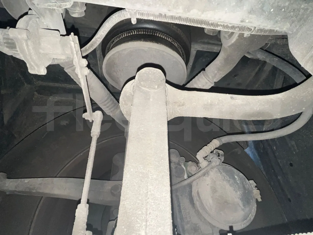 Iveco Magelys SFR210 - Euro5 - 331kW - 12.819mt - front shock absorbers left