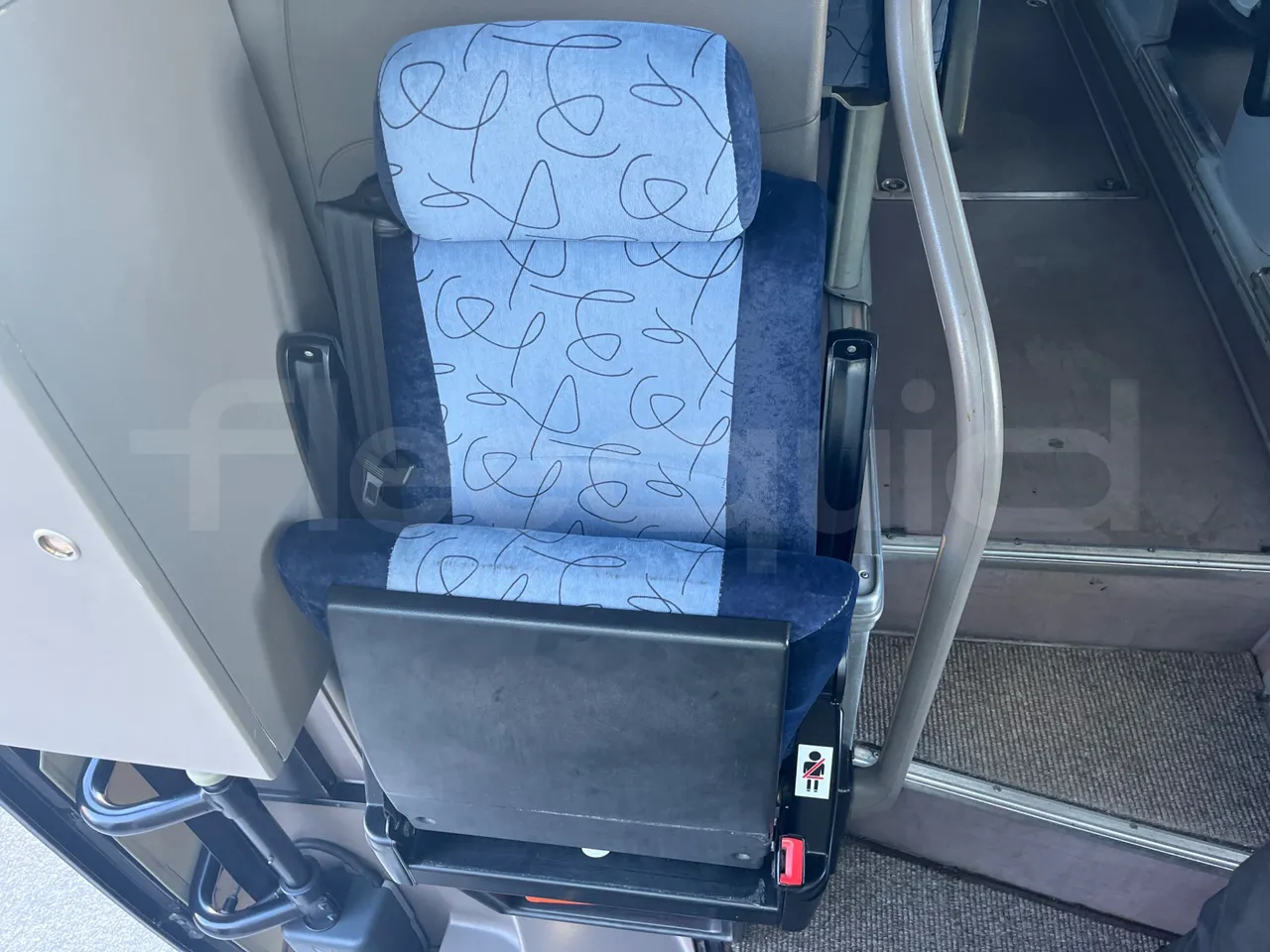 Iveco Magelys SFR210 - Euro5 - 331kW - 12.819mt - hostess seat photo