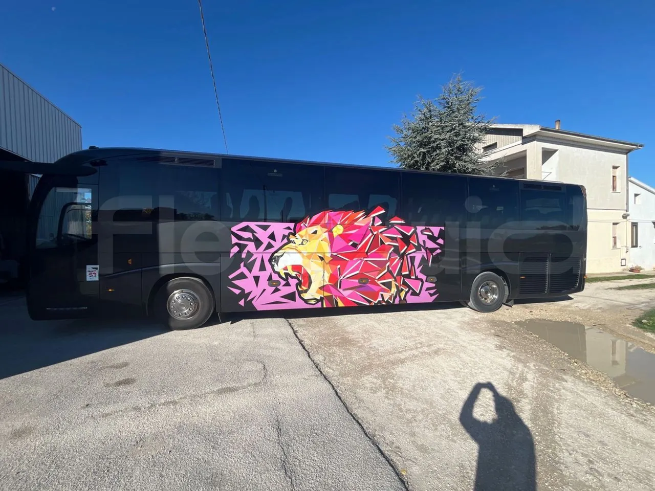 Iveco Magelys SFR210 - Euro5 - 331kW - 12.819mt - left side photo